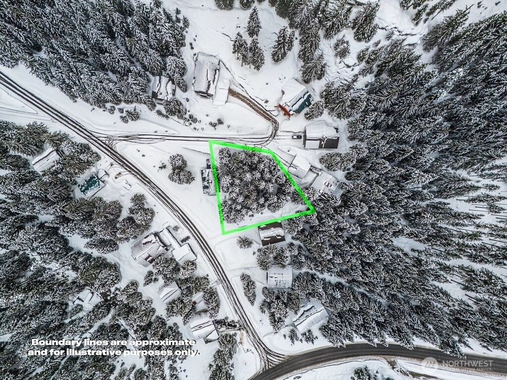 Photo of 5 St Anton Strasse, Snoqualmie Pass, WA 98045 (MLS # 2351792)