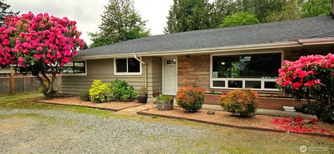 Photo of 10612 Waller Road E, Tacoma, WA 98446 (MLS # 2548836)