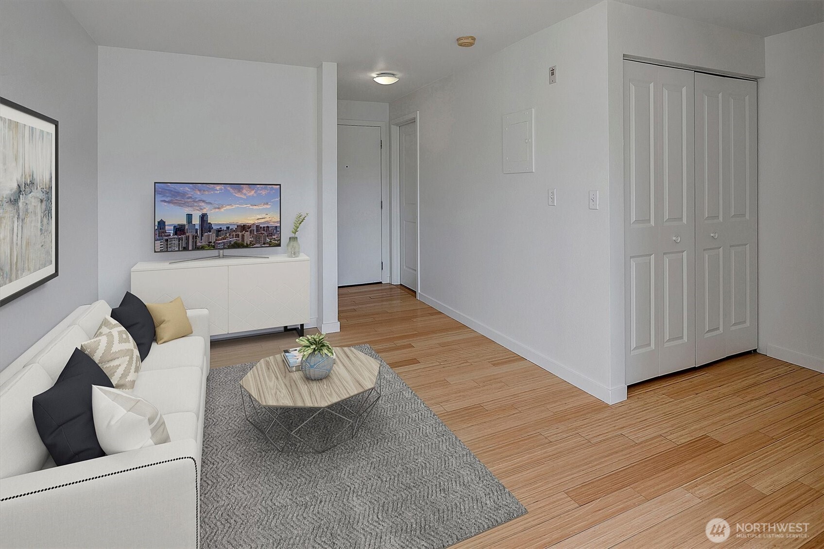 705 E Republican Street 506