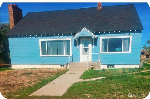 Photo of 15650 Huddle Corner Road E, Harrington, WA 99134 (MLS # 2444119)
