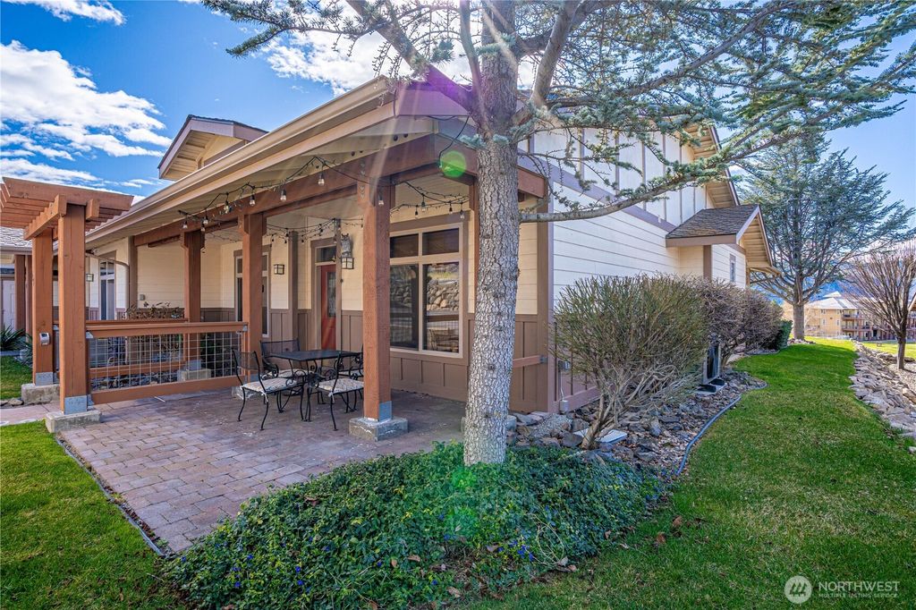 Photo of 123 Red Hawk Dr Dr, Orondo, WA 98843 (MLS # 2499532)