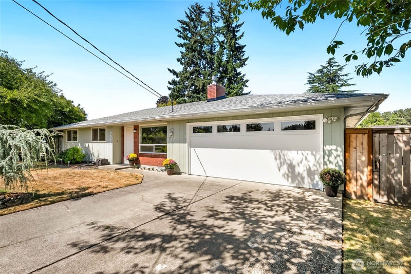 2011 8th Avenue SE