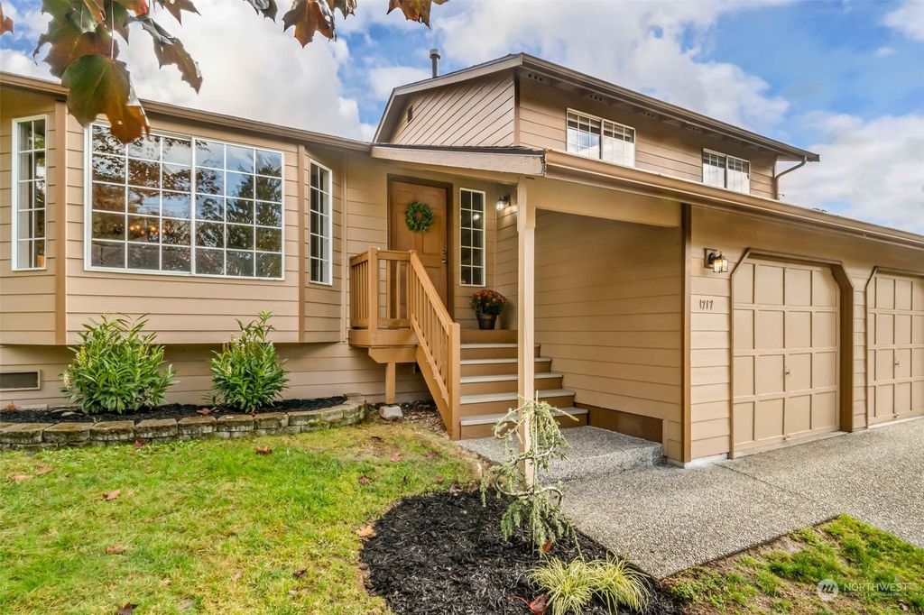 Photo of 1717 89th Drive SE, Lake Stevens, WA 98258 (MLS # 2303090)