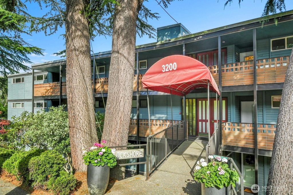 Photo of 3200 W Commodore Way #207, Seattle, WA 98199 (MLS # 2447476)