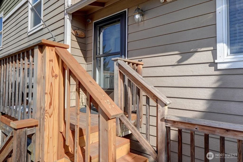 Photo of 32224 4th Avenue, Black Diamond, WA 98010 (MLS # 2338944)