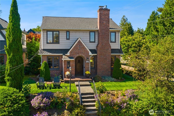 6857 32ND AVE NE, SEATTLE, WA 98115 - Image fc1122b596c9d4ff0e8bb59b2c2847e5/2328135340