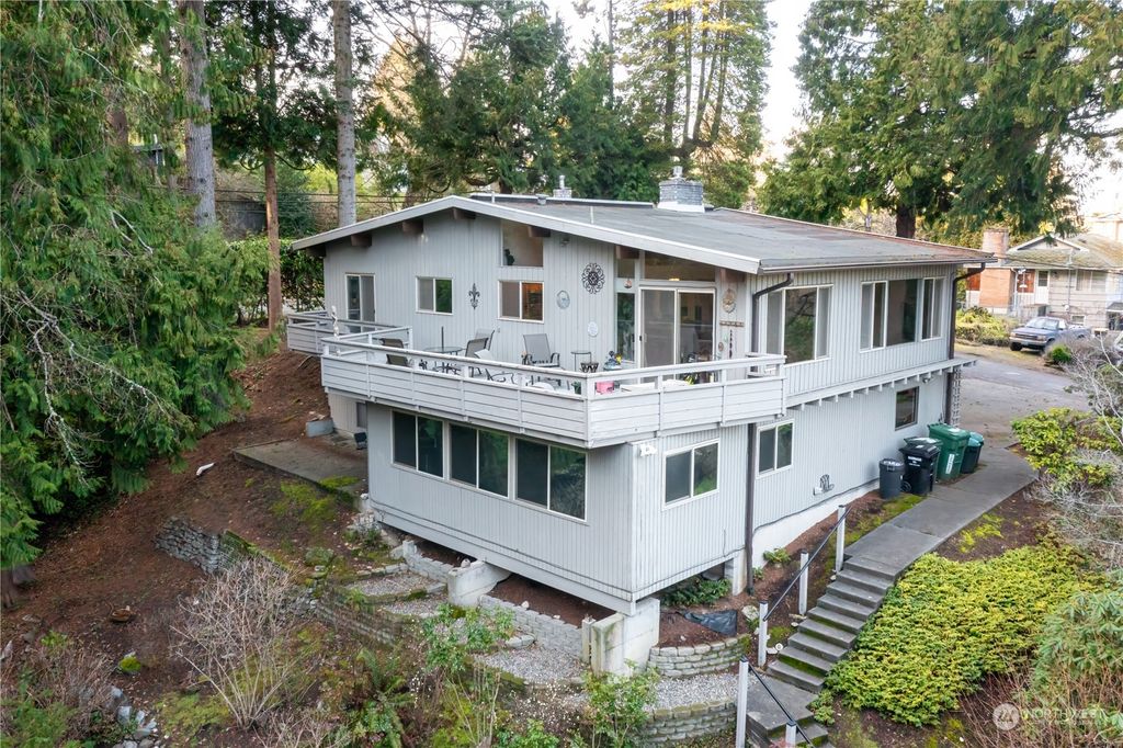 Photo of 4503 NE 93rd Street, Seattle, WA 98115 (MLS # 2034359)
