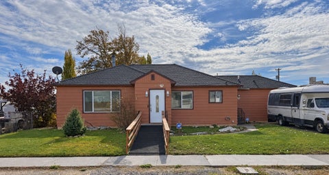 Photo of 309 W 3rd St ST, Lind, WA 99341 (MLS # 2599973)