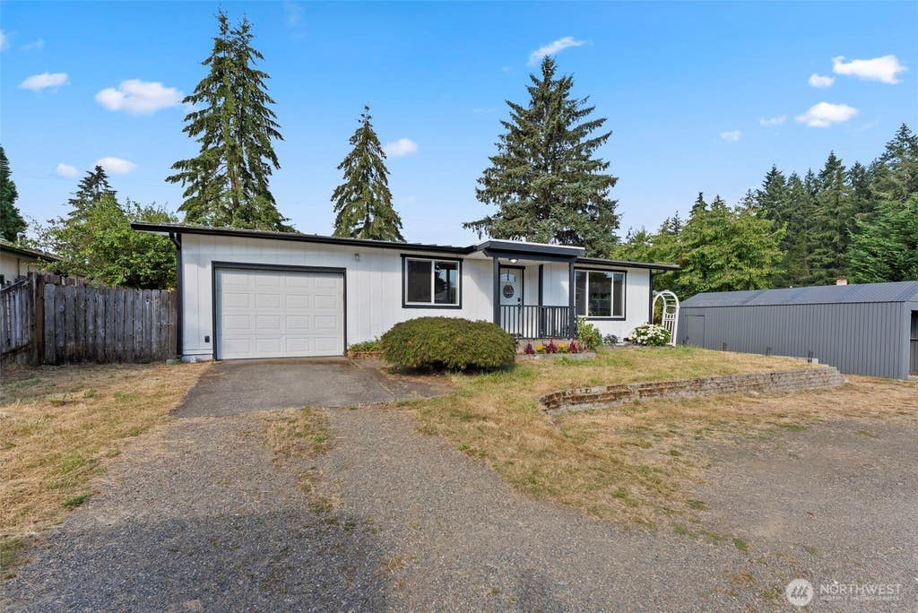 Photo of 1713 Madison Street, Shelton, WA 98584 (MLS # 2557198)