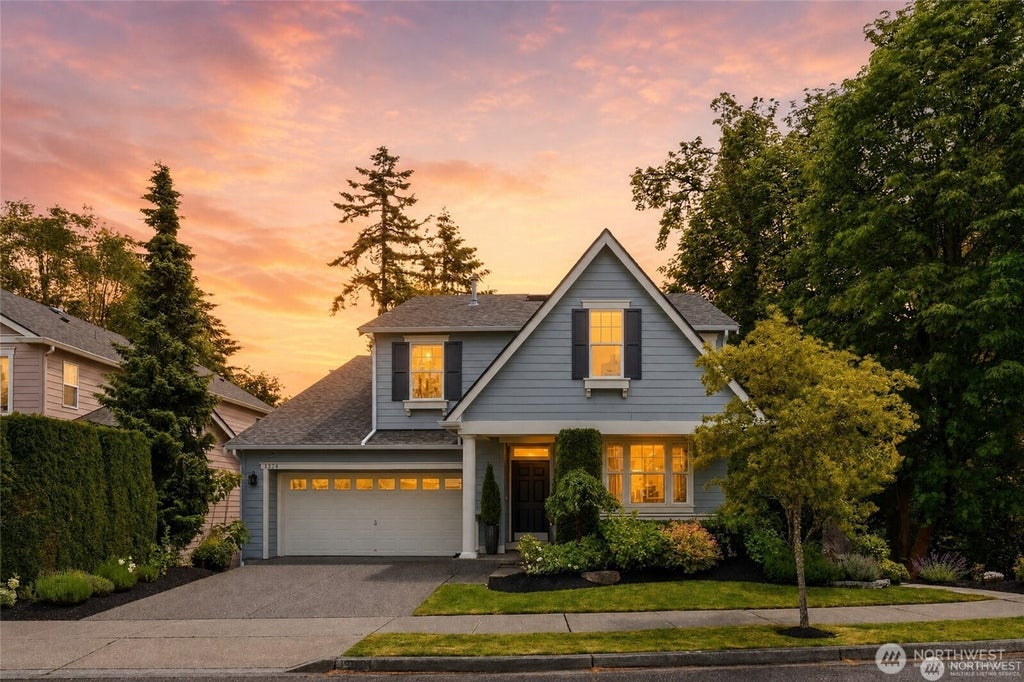 Photo of 15324 128th Avenue NE, Woodinville, WA 98072 (MLS # 2582753)