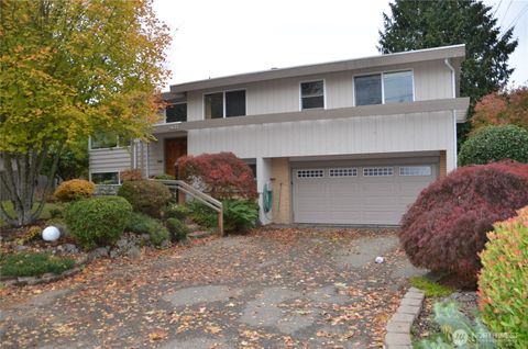 Photo of 5627 118th Avenue SE, Bellevue, WA 98006 (MLS # 2464362)
