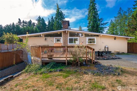 Photo of 9804 118th Street E, Puyallup, WA 98373 (MLS # 2418722)