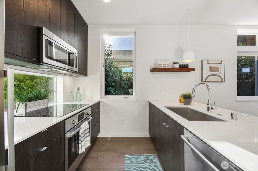 Photo of 6712 36th Avenue SW, Seattle, WA 98126 (MLS # 2477934)