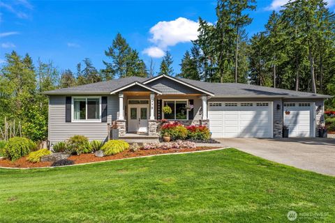 775 9th Avenue Fox Island WA 98333