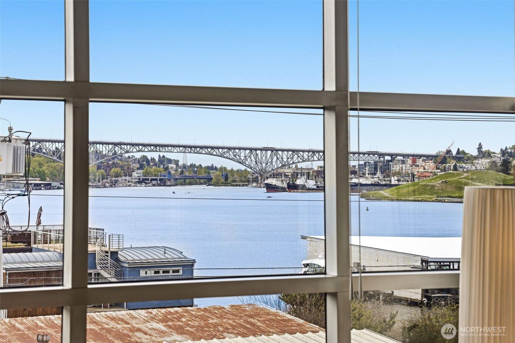 2364 Fairview Avenue E 8