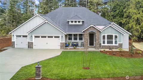 Photo of 3035 SE Nyeri Trail, Olalla, WA 98359 (MLS # 2470232)