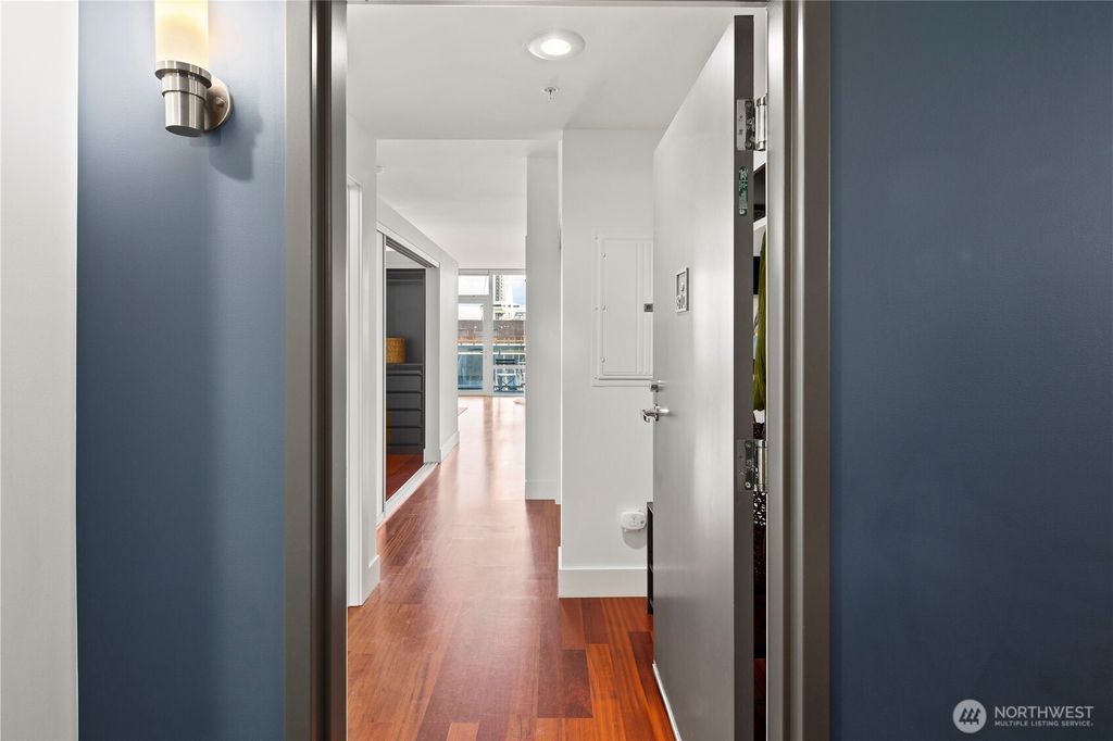 Photo of 2911 2nd Avenue #810, Seattle, WA 98121 (MLS # 2502952)