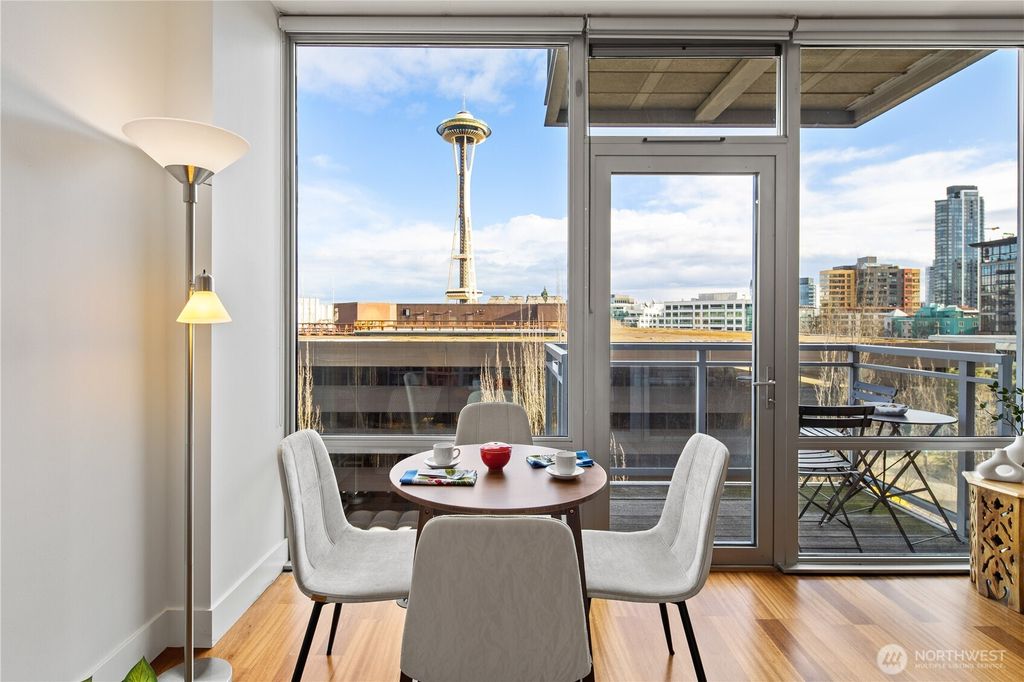 Photo of 2911 2nd Avenue #810, Seattle, WA 98121 (MLS # 2502952)