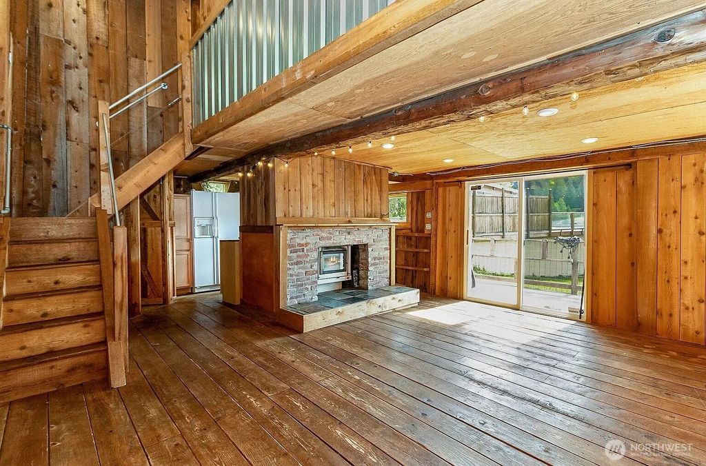 Photo of 1103 SW Roesiger Rd, Snohomish, WA 98290 (MLS # 2477880)