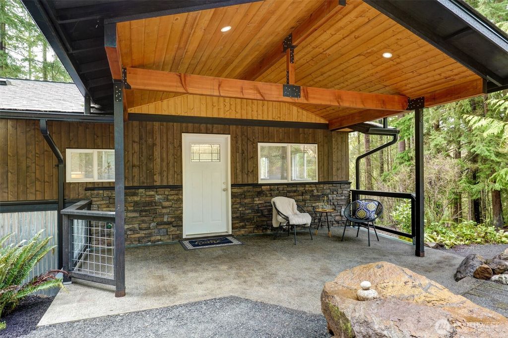 Photo of 17401 314th Avenue NE, Duvall, WA 98019 (MLS # 2333764)