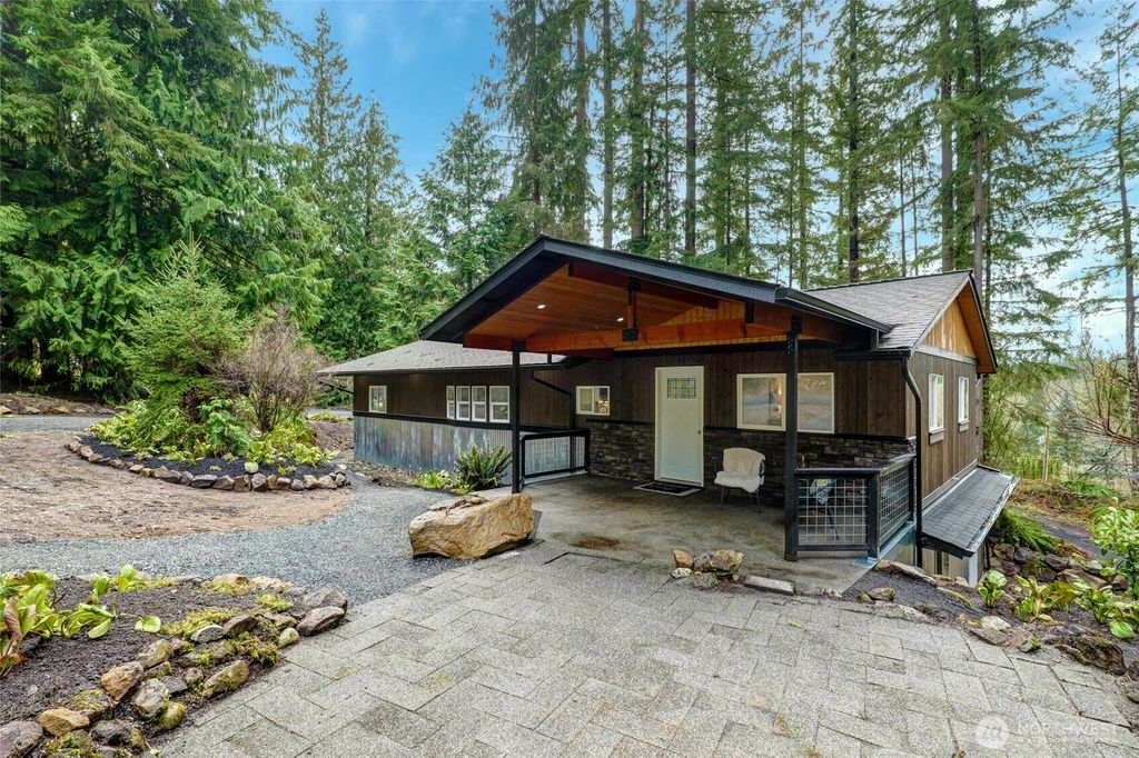 Photo of 17401 314th Avenue NE, Duvall, WA 98019 (MLS # 2333764)