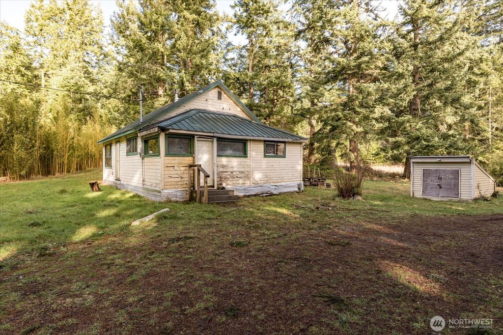 Photo of 1684 Zylstra Road, Oak Harbor, WA 98277 (MLS # 2466198)