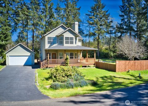 Photo of 830 Discovery Avenue SE, Ocean Shores, WA 98569 (MLS # 2506722)