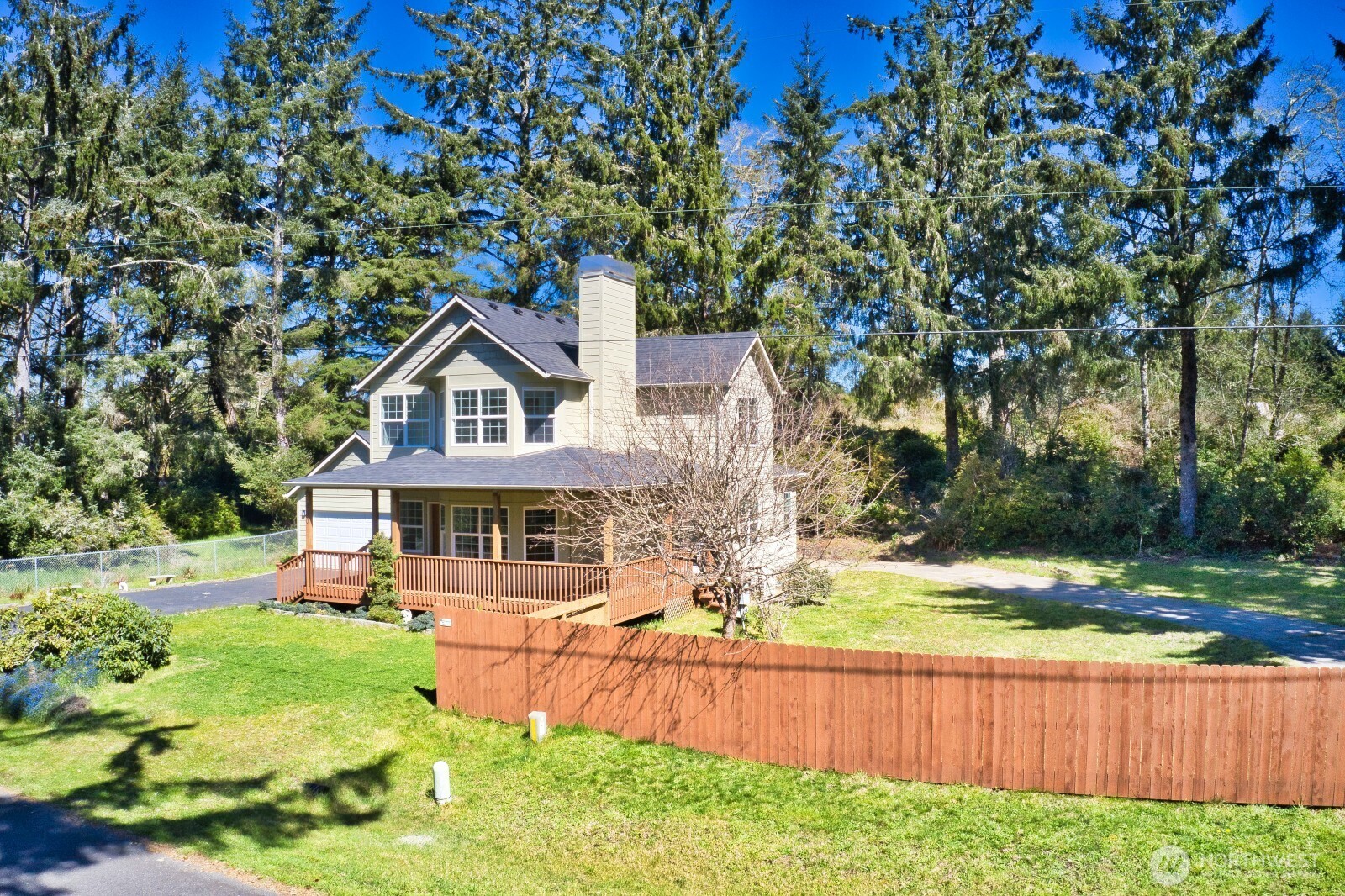 830 Discovery Avenue SE