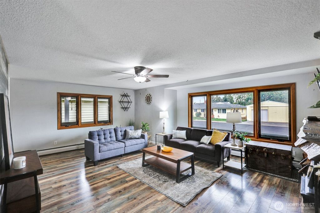 Photo of 405 W 7th Avenue, Ritzville, WA 99169 (MLS # 2477456)