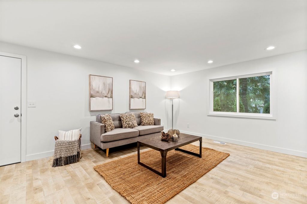 Photo of 18221 Butternut Road, Lynnwood, WA 98037 (MLS # 2010202)