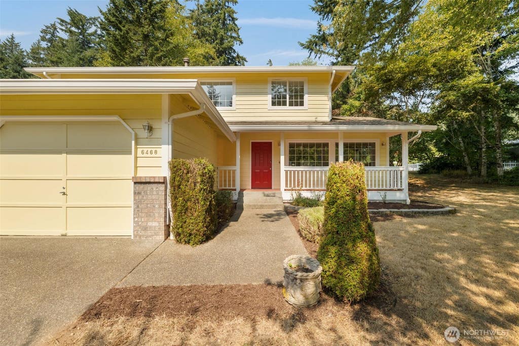 Photo of 6468 Crossing Place SW, Port Orchard, WA 98367 (MLS # 2566381)