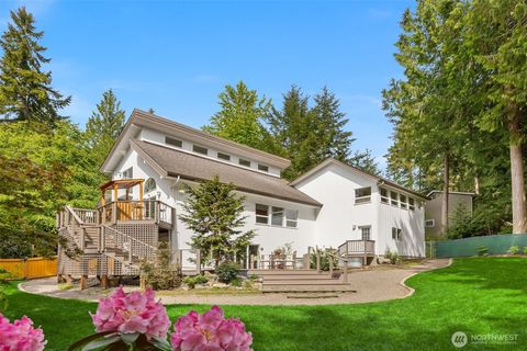 8199 NE Mabrey Lane Bainbridge Island WA 98110