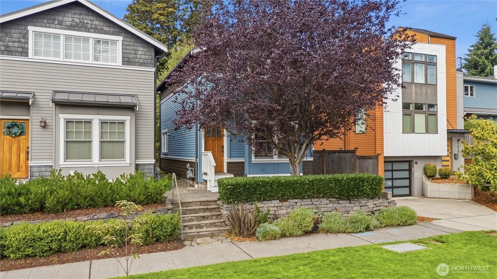 Photo of 1615 A 21st Avenue, Seattle, WA 98122 (MLS # 2582315)