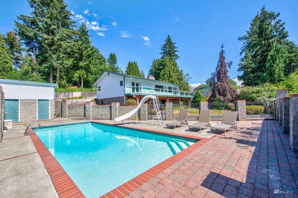 Photo of 18731 Ross Road, Bothell, WA 98011 (MLS # 1979735)