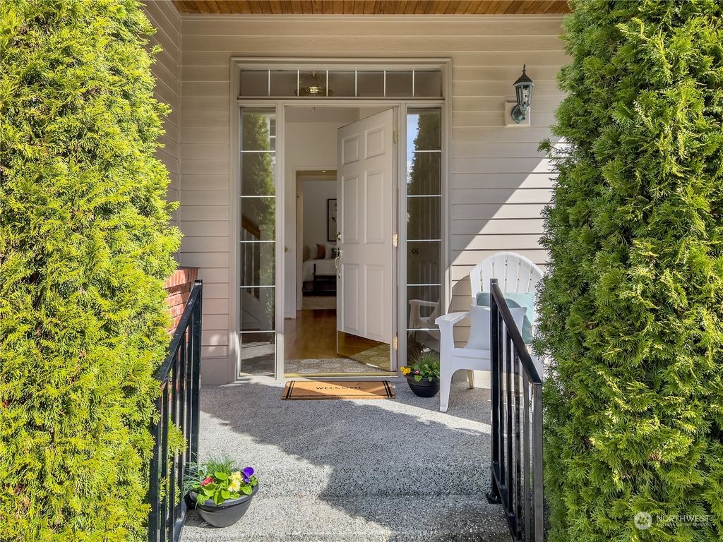 Photo of 1821 163rd Street SE, Mill Creek, WA 98012 (MLS # 2196718)