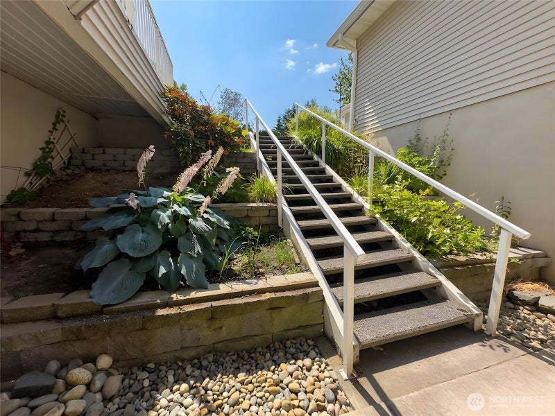 1920 S 368th Place 205