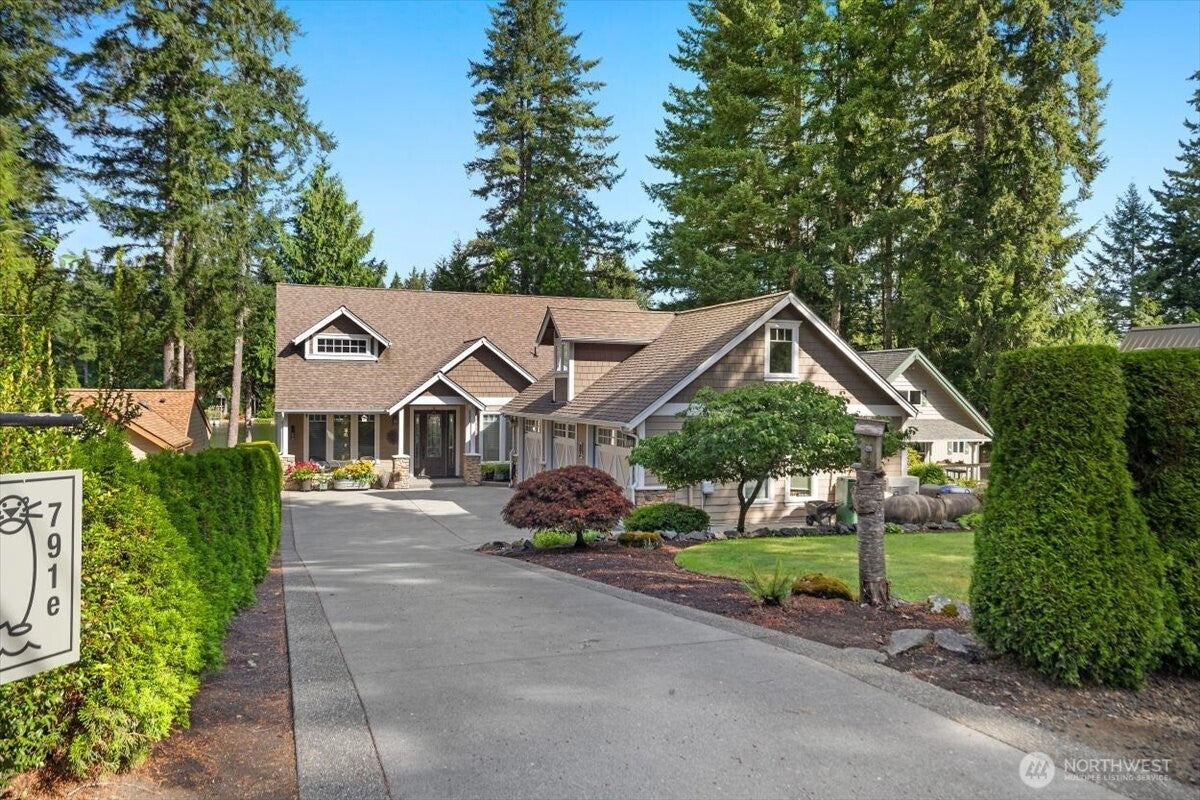 791 E Ballantrae Drive