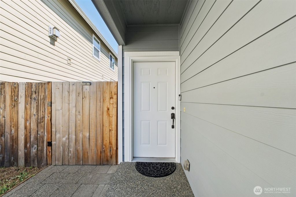 Photo of 1500 Index Avenue NE, Renton, WA 98056 (MLS # 2488747)