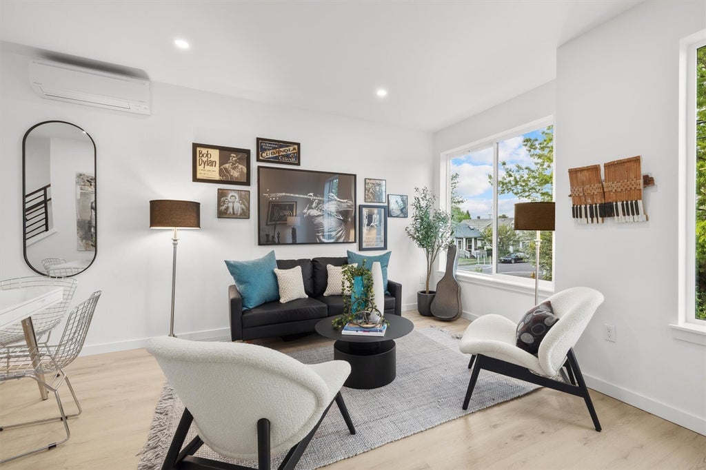Photo of 6604 Carleton Avenue S #C, Seattle, WA 98108 (MLS # 2595985)