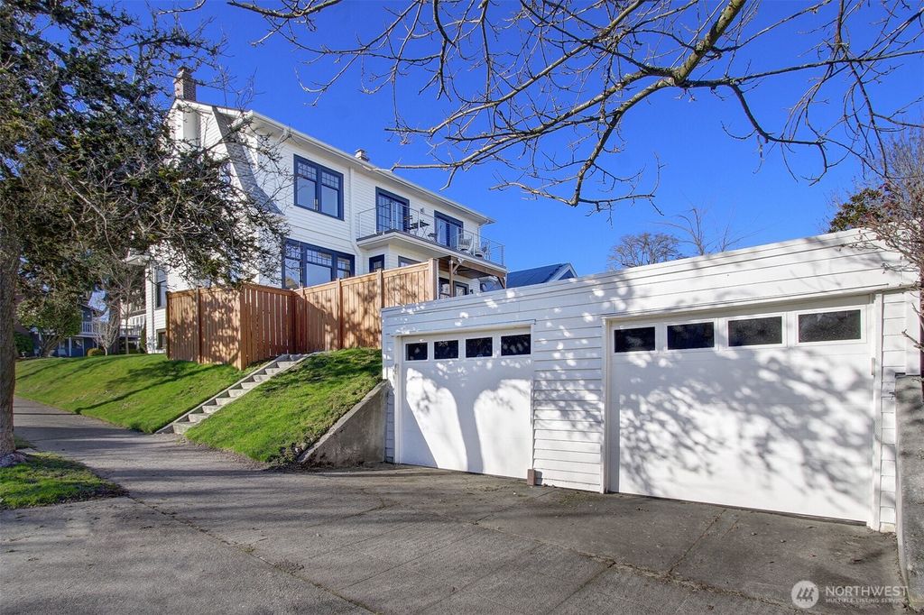 listing image 9365615020537391820