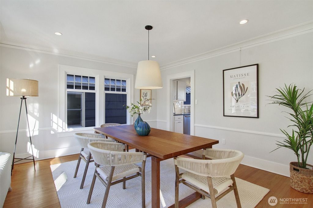 listing image 9365405922226062293