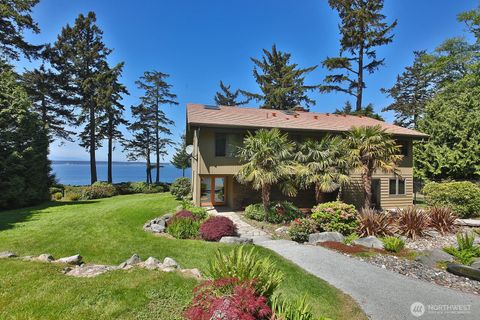 Photo of 3146 Spahr Road, Greenbank, WA 98253 (MLS # 2512685)