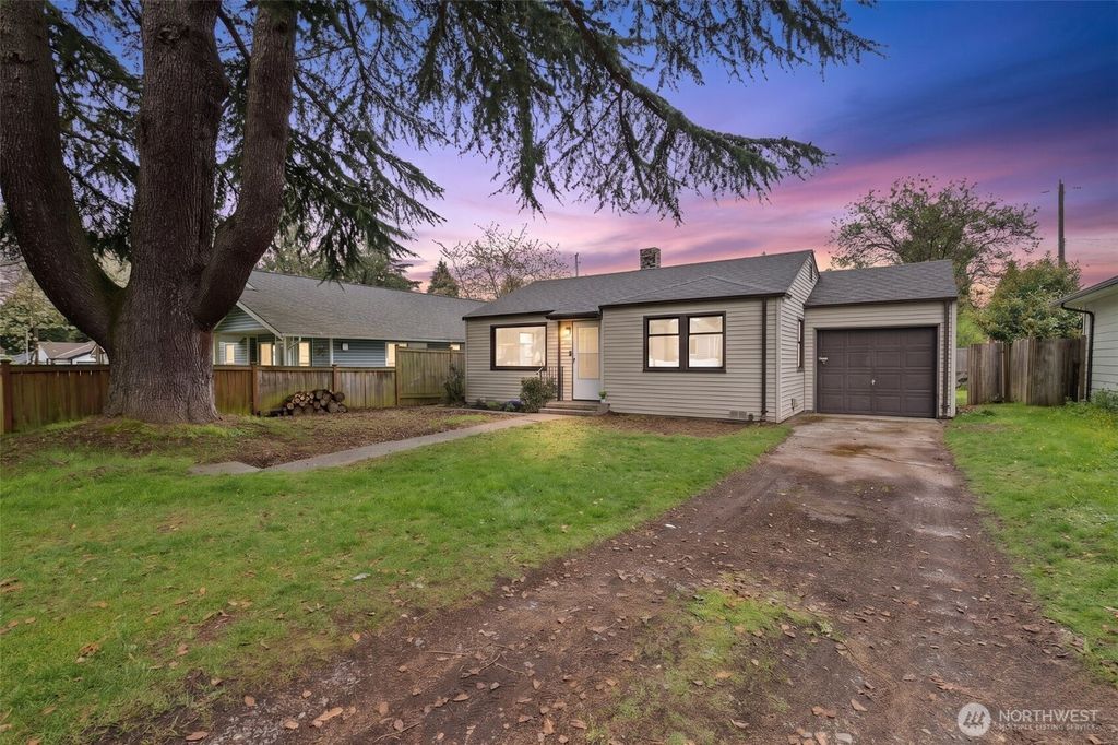 Photo of 9747 Evanston Ave Ave N, Seattle, WA 98103 (MLS # 2515035)