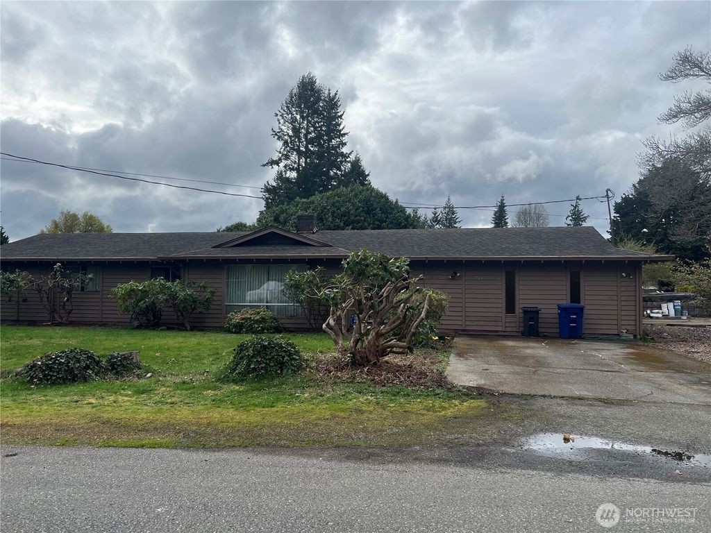 Photo of 7524 55th Avenue NE, Marysville, WA 98270 (MLS # 2352531)