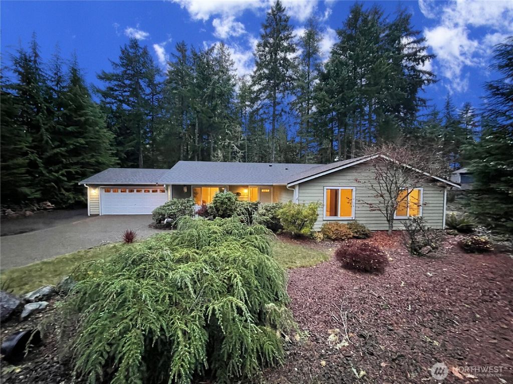 Photo of 121 E Country Club Drive E, Union, WA 98592 (MLS # 2480052)