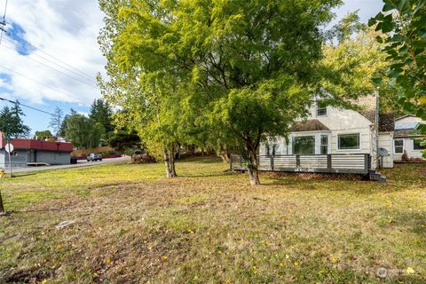 A home in Chehalis