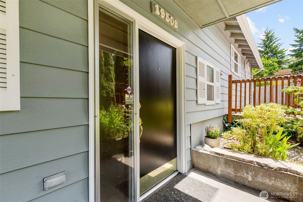 Photo of 19508 23rd Avenue NE, Shoreline, WA 98155 (MLS # 2391320)