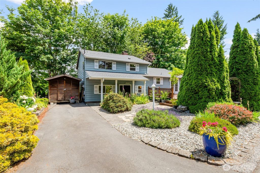 Photo of 19508 23rd Avenue NE, Shoreline, WA 98155 (MLS # 2391320)