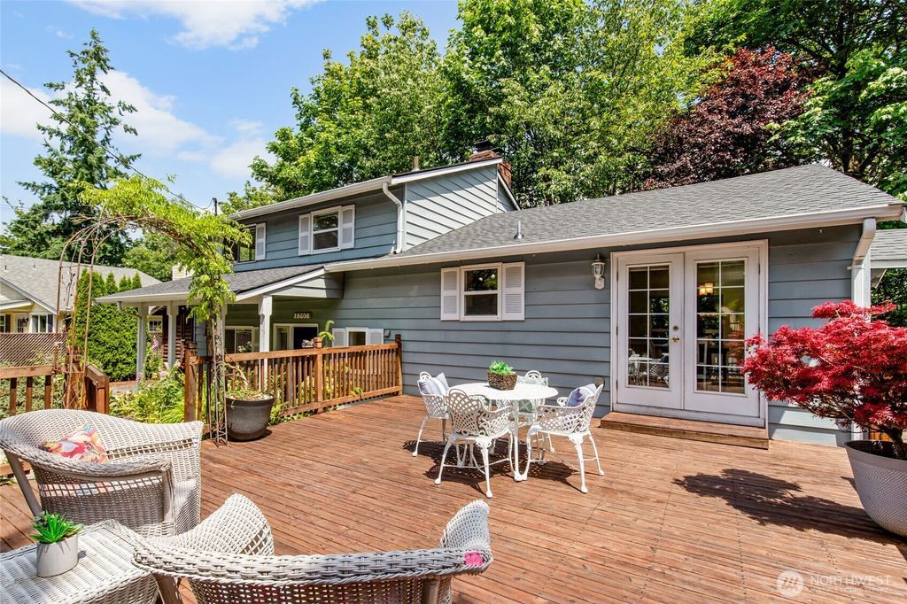 Photo of 19508 23rd Avenue NE, Shoreline, WA 98155 (MLS # 2391320)