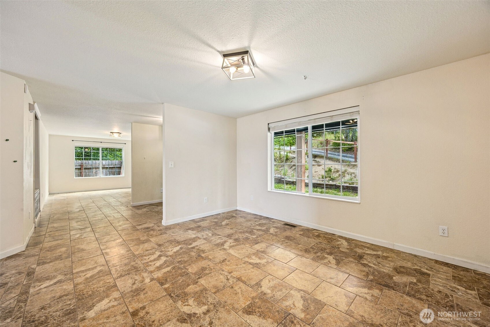 210 E Mossflower Lane